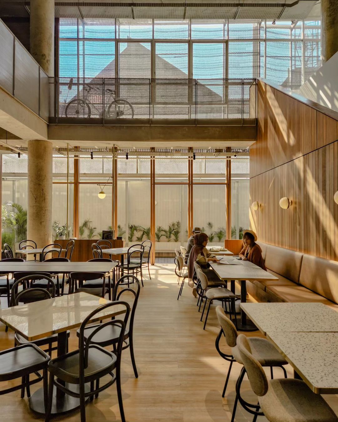 Restaurant food preparation